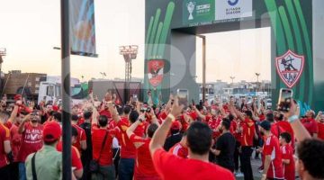 الوطن سبورت | بالصور.. استمرار توافد جماهير الأهلي والزمالك على المملكة آرينا لحضور السوبر