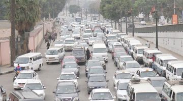 اعرف طريقك.. كثافات مرورية متحركة في أغلب شوارع وميادين القاهرة والجيزة