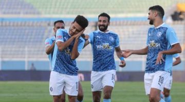 الوطن سبورت | ثلاثي بيراميدز يحسم موقفه من الانتقال إلى الزمالك.. مصدر يكشف التفاصيل