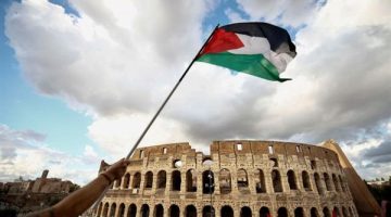 رفع العلم الفلسطيني على المتحف الوطني للسينما في إيطاليا