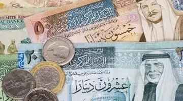 سعر الدينار الكويتي اليوم.. كم سجل قبل اجتماع البنك المركزي؟